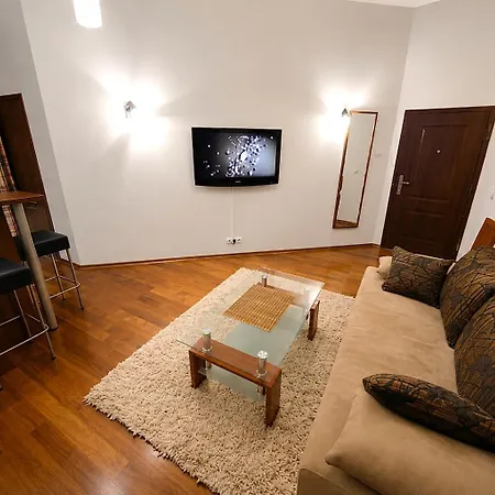 Atena - Pantheon Apartments-3